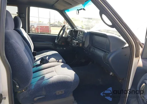 1997 Chevrolet C1500 Fleetside from USA, damaged, VIN 1GCEC19W4VE136930